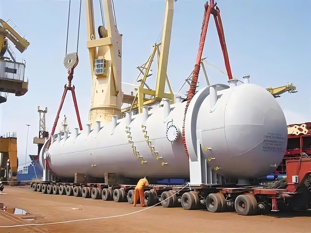 Стальная продукция для нефтехимического завода